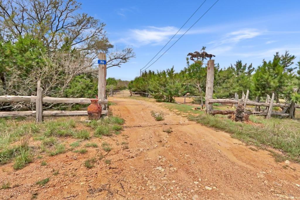 Three Horses Ranch Villa Johnson City Ngoại thất bức ảnh